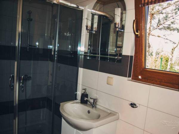 ,,Domki Zielona Dolina"