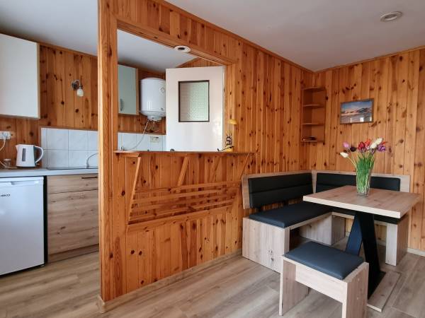 kuchnia i naroznik w domku parterowym 4 os.