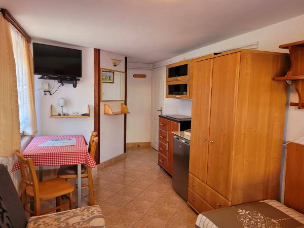 Nr 3 -pokój 2 - 3 osobowy