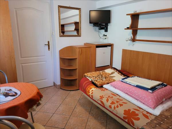 Nr 1 - pokój 1 lub 2 osobowy