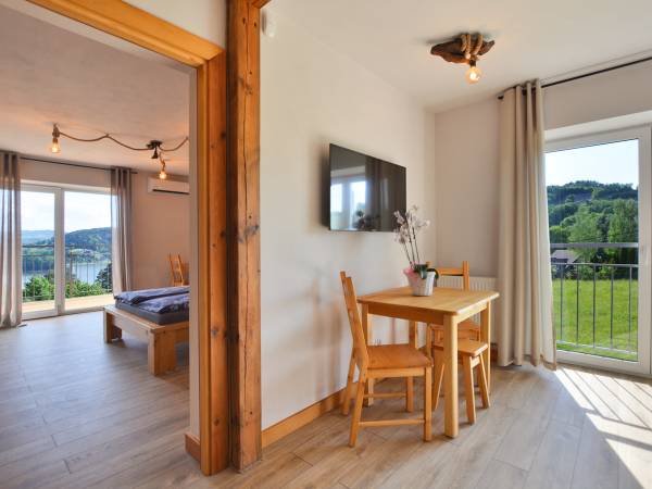 Pokoj dzienny i sypialnia Apartament 1