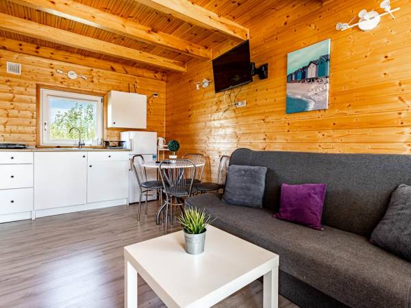 Domki Nadia z basenem