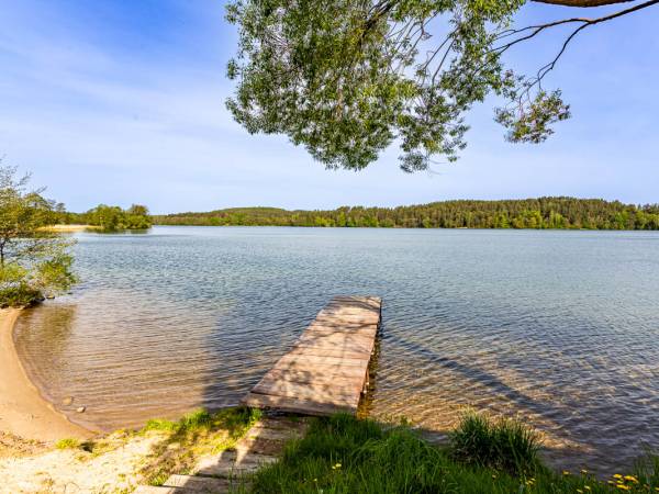 Prywatna przestrzeń nad jeziorem