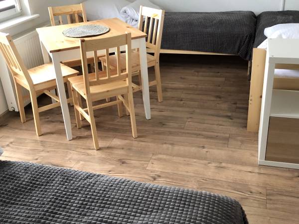 Pokój (2+1+1) z prywatną łazienką