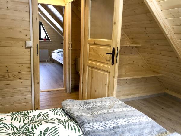 Domek 7 osobowy sypialnia piętroDomek 7 osobowy - sypialnia piętro