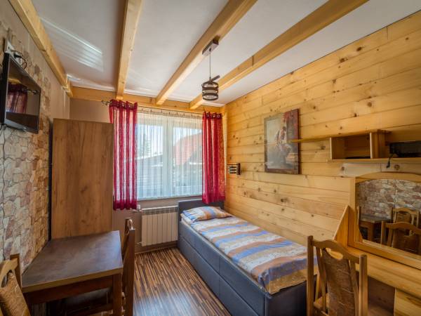 Pokój typu studio 5 osobowe nr.1 dwupokojowe 