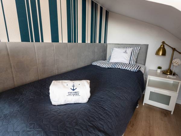 Apartament z balkonem -sypialnia