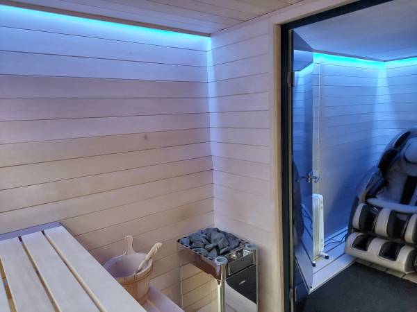Sauna i fotel masujący