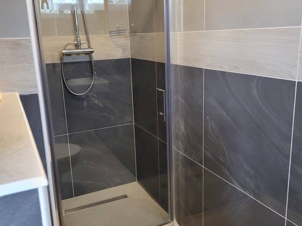 Łazienka w pokoju nr.1.