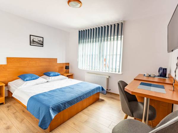 POKÓJ 2 OS. BEZ BALKONU (PROSERPINA)