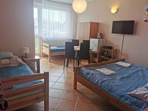 Pokój nr 4 - 4 osobowy z balkonem 