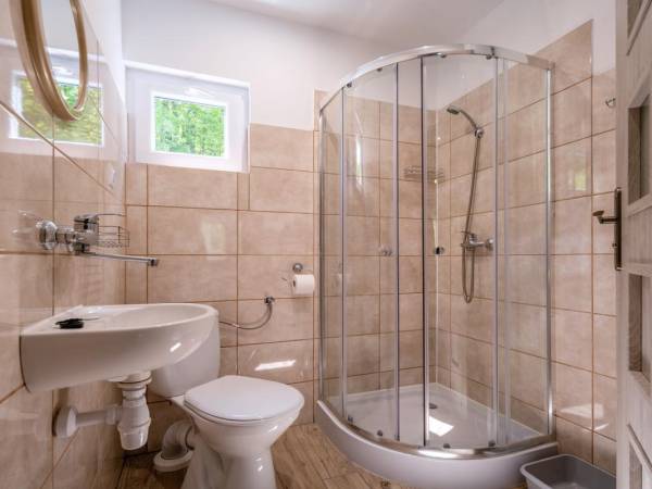 Domki Letniskowe W Ogrodzie