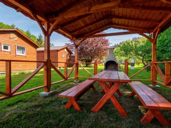 Domki Letniskowe W Ogrodzie