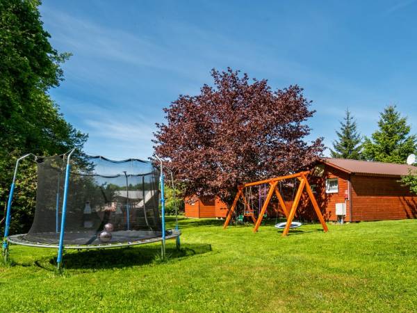 Domki Letniskowe W Ogrodzie