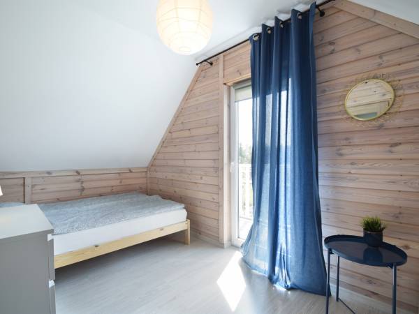 Sypialnia z balkonem 