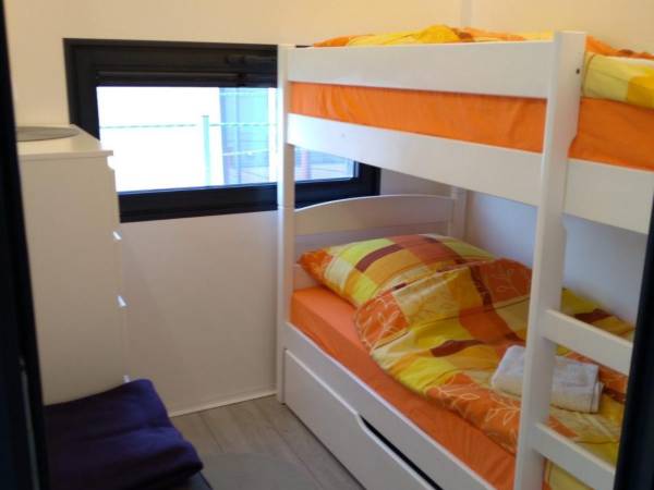 Domki na wodzie "Arka" z rowerem wodnym, parkingiem, 300 metrów do Morza ! Centrum Mielna 