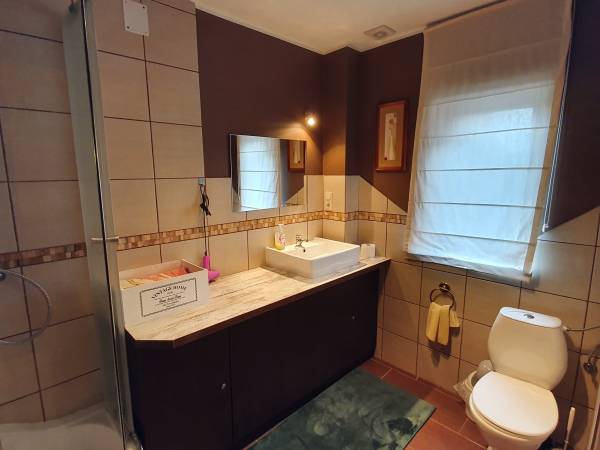 Dwa Domy Drewniane Nad Jeziorem Orzyskim