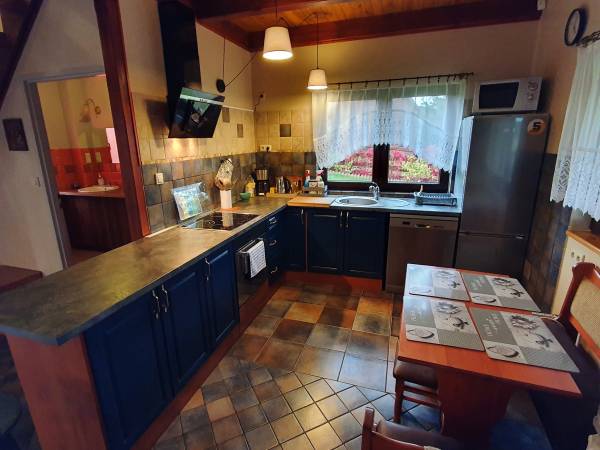 Dwa Domy Drewniane Nad Jeziorem Orzyskim