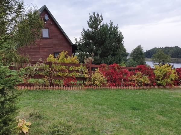 Dwa Domy Drewniane Nad Jeziorem Orzyskim