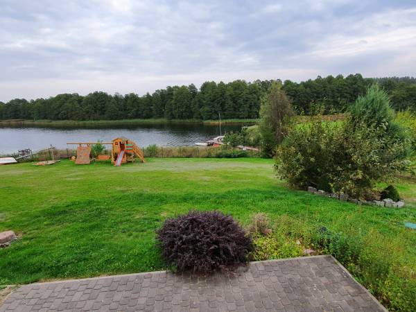 Dwa Domy Drewniane Nad Jeziorem Orzyskim