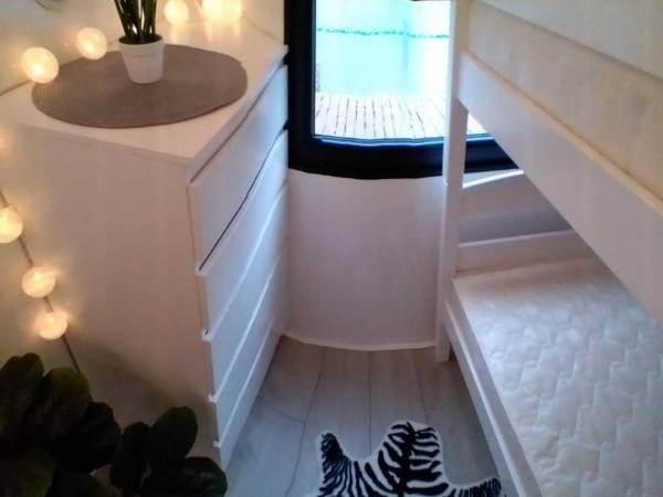 Domki na wodzie "Arka" z rowerem wodnym, parkingiem, 300 metrów do Morza ! Centrum Mielna 