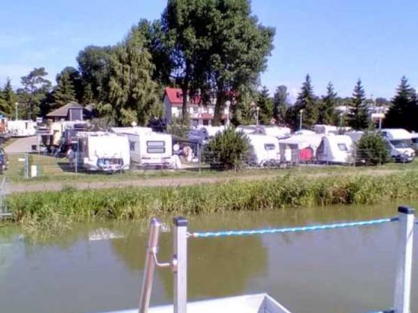 Domki na wodzie "Arka" z rowerem wodnym, parkingiem, 300 metrów do Morza ! Centrum Mielna 