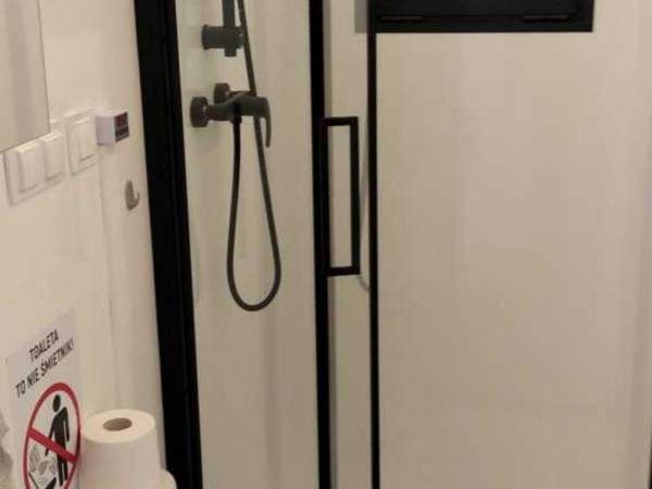 Domki na wodzie "Arka" z rowerem wodnym, parkingiem, 300 metrów do Morza ! Centrum Mielna 