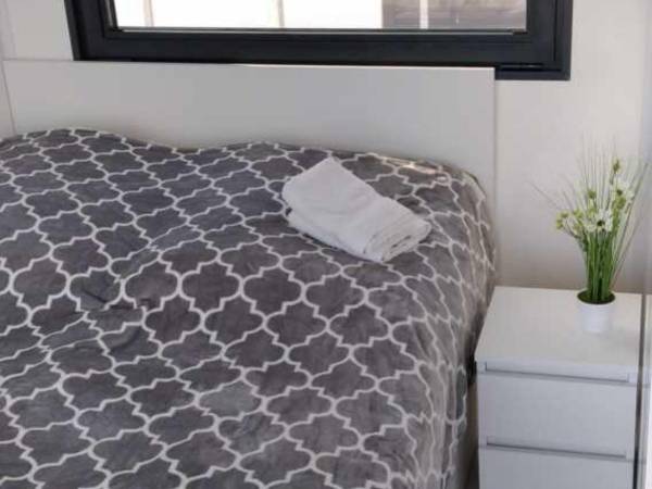 Domki na wodzie "Arka" z rowerem wodnym, parkingiem, 300 metrów do Morza ! Centrum Mielna 