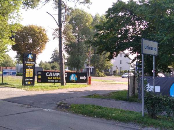 Domki na wodzie "Arka" z rowerem wodnym, parkingiem, 300 metrów do Morza ! Centrum Mielna 