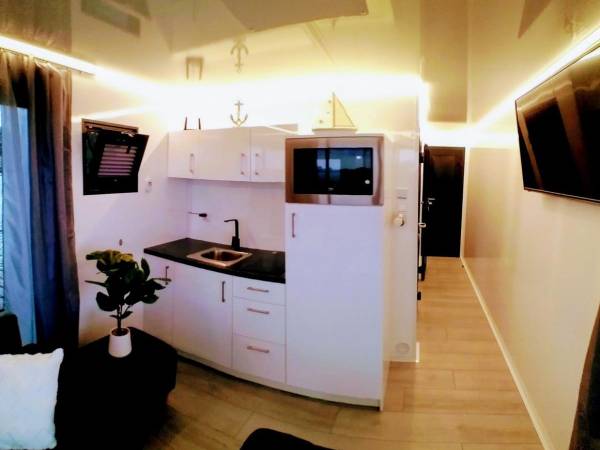 Domki na wodzie "Arka" z rowerem wodnym, parkingiem, 300 metrów do Morza ! Centrum Mielna 