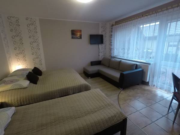 Pokój 4-5 osobowy z aneksem kuchennym