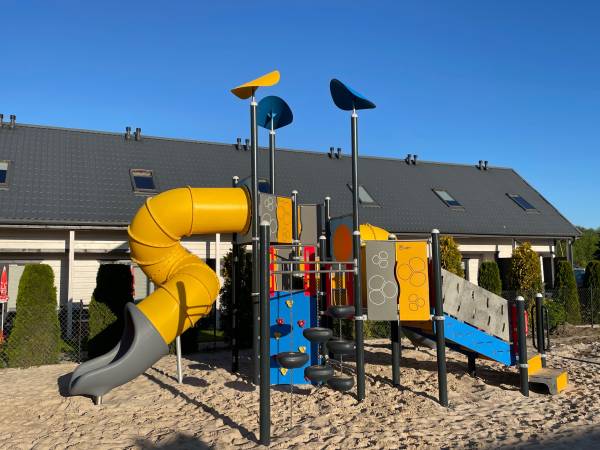 Nasz nowy plac zabaw