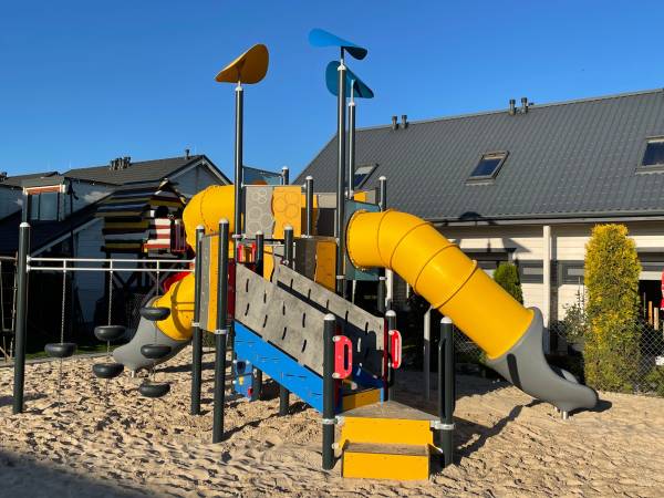 Nasz nowy plac zabaw