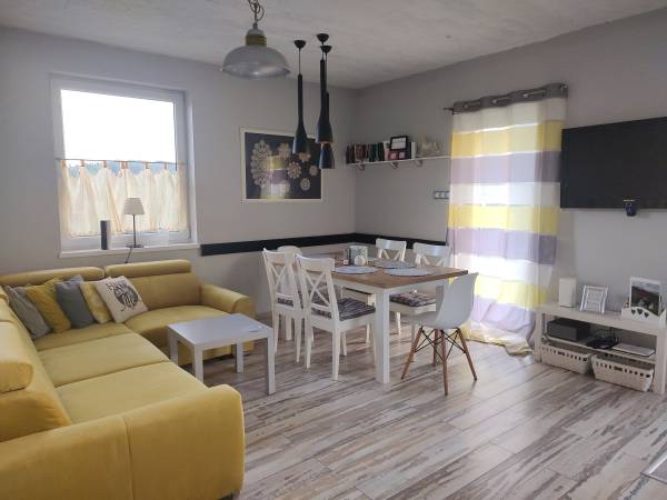 Villa Scandinavian salon z jadalnią