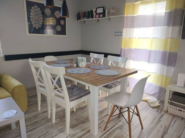 Villa Scandinavian jadalnia