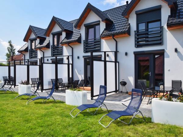 Domki Apartamentowe AURA
