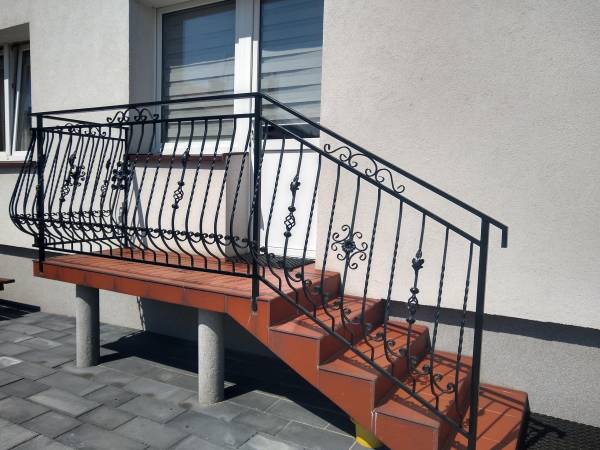 pokój nr 02 parter 4-osobowy(wyjście na zewnątrz)