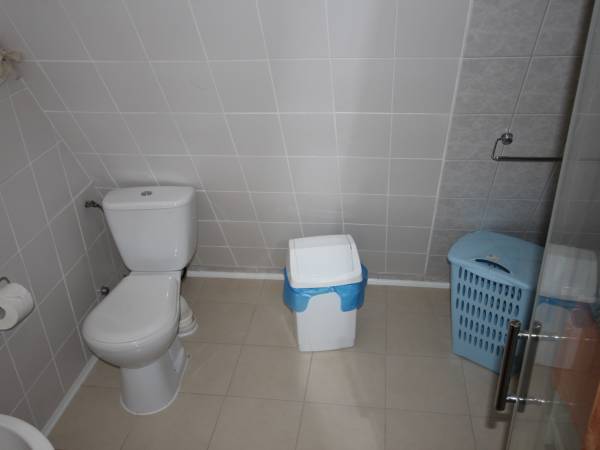 OW Mierzeja nad morzem Sztutowo Komfortowe domki dla rodzin z dziećmi Zielone domki łazienki 