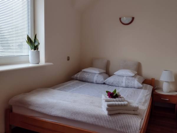 Pokój nr 1 -część sypialniana