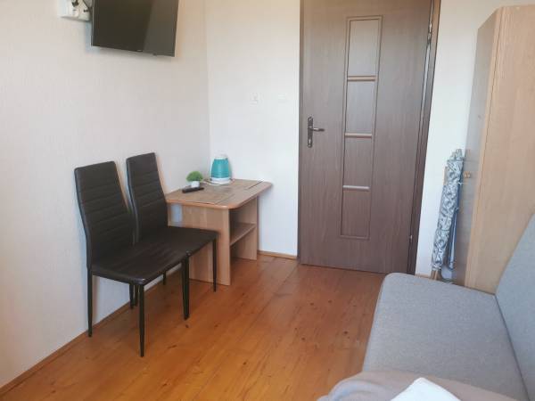 Pokój nr 11 - 1/2 osobowy z łazienką 