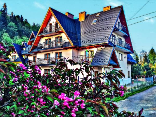 Gałowski Dworek Noclegi Poronin