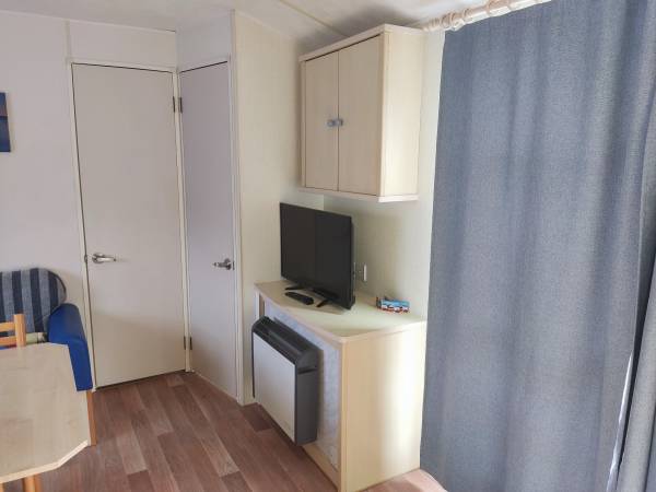 Dom wczasowy oraz domki letniskowe Pustkowo