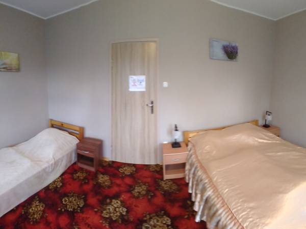 pokój nr 6 czerwony