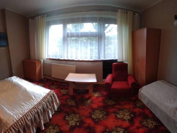 pokój nr 6 czerwony