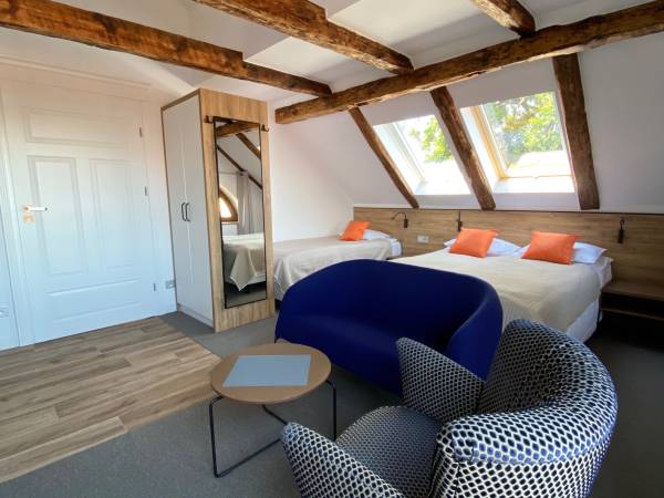 apartament trzyosobowy z aneksem kuchennym 