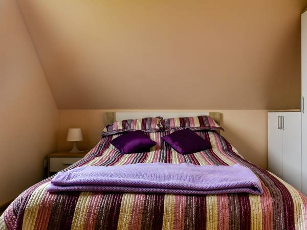 Domy na Pograniczu nad jeziorem