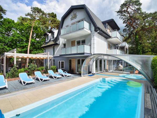 Matex relaks przy basenie