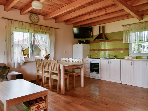 Domek 6 osobowy - Salon z aneksem kuchennym