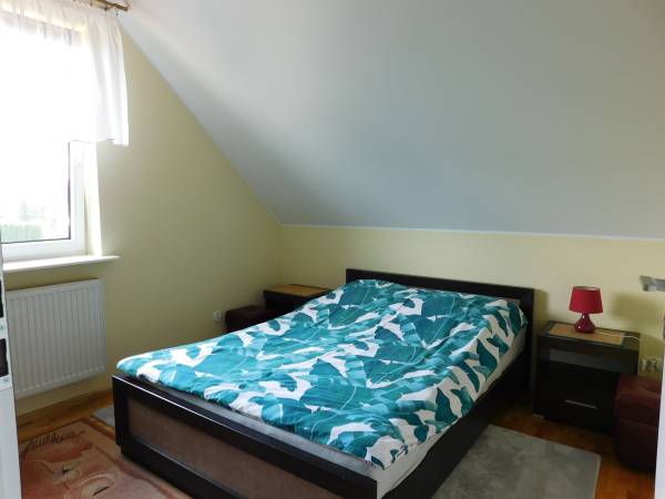 sypialnia z łóżkiem 2 oso.