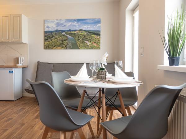 Apartament beżowy z tarasem